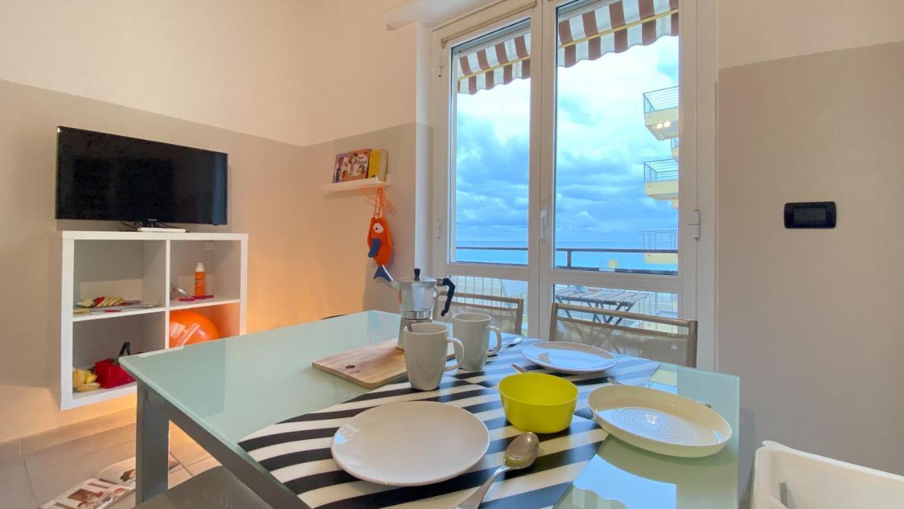 Babyaccommodation Family Experience IV Pietra Ligure Εξωτερικό φωτογραφία